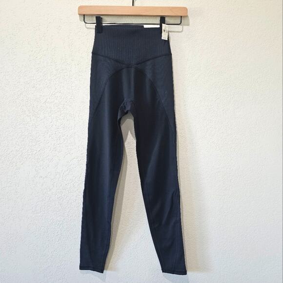 NWT Aerie Offline Goals 7/8 Black Legging Size Small - Picture 1 of 7